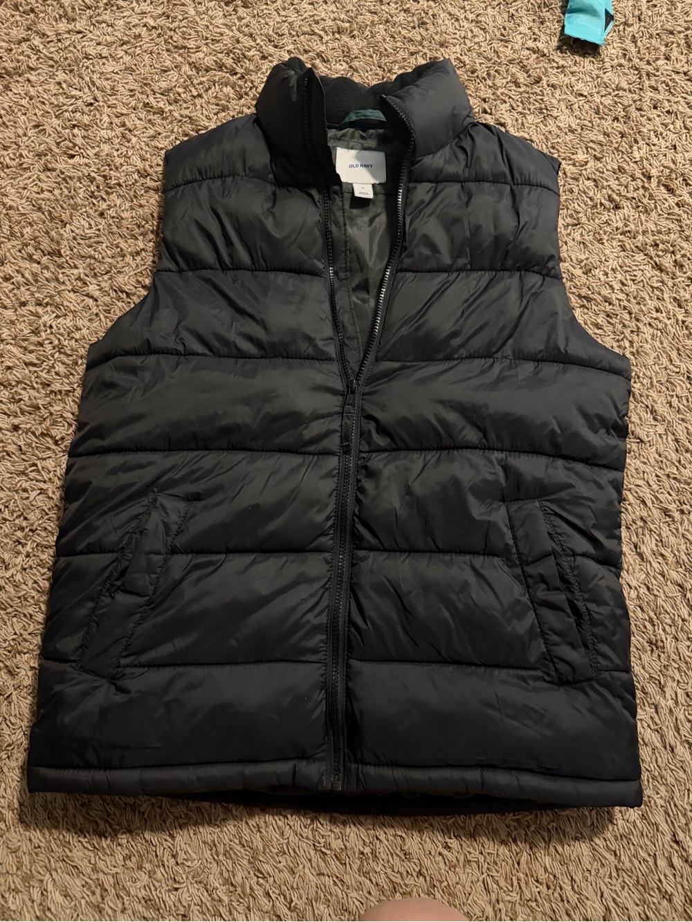 Men’s Old Navy Black Puffer Vest